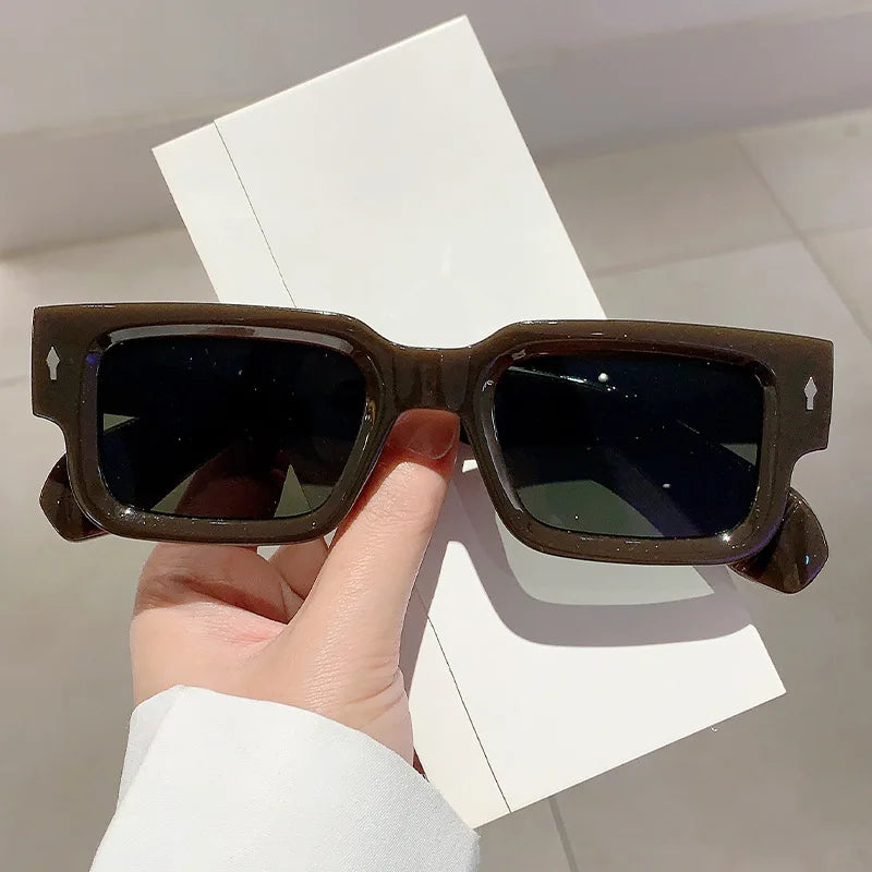 Vintage Fashion Square Sunglasses Luxury Brand Designer Sun Glasses Punk Popular Classic Rivet Shades